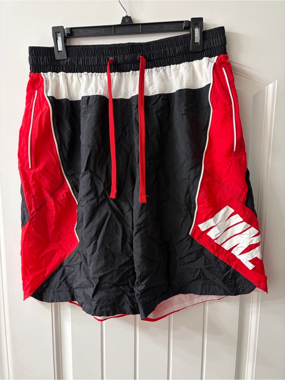 Nike Mens Sportswear Colorblock Standard Fit Basketball Shorts  XL